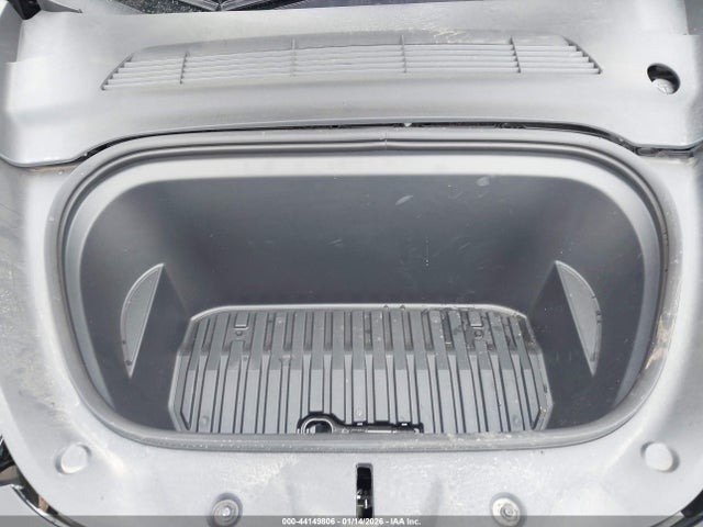 Tesla Model Y Long Range Dual Motor All-wheel Drive