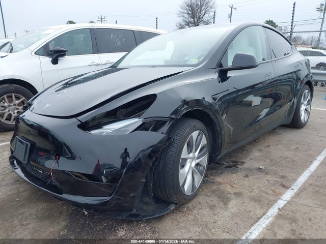 Tesla Model Y Long Range Dual Motor All-wheel Drive