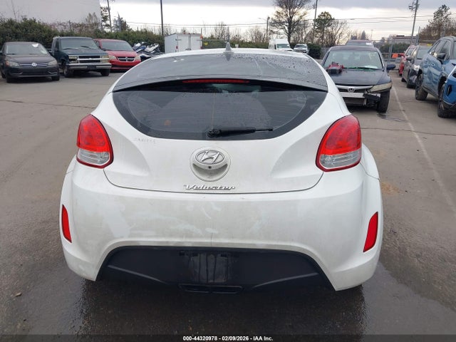 Hyundai VELOSTER