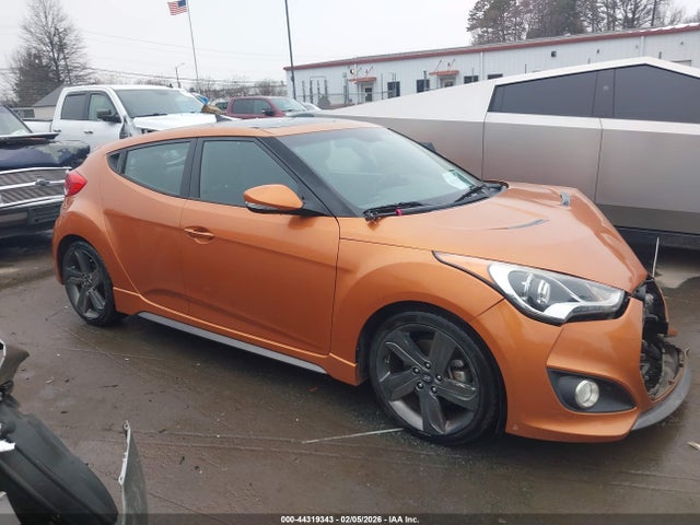 Hyundai VELOSTER Turbo