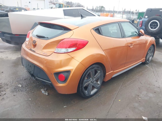 Hyundai VELOSTER Turbo
