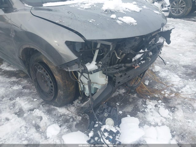 Nissan Rogue S Fwd