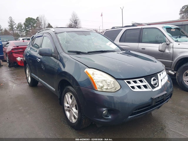 Salvage Nissan Rogue Image