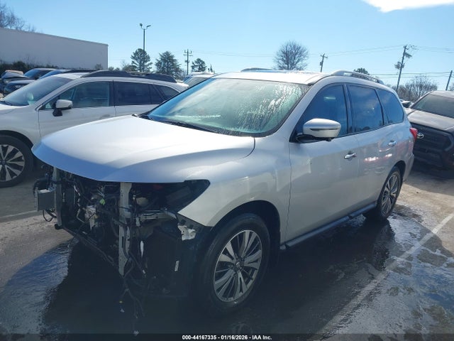 Nissan Pathfinder Sl