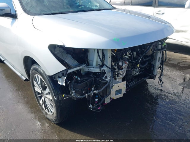 Nissan Pathfinder Sl