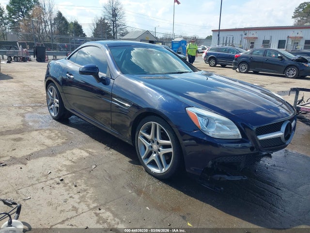 Salvage Mercedes-Benz Slk-class Image