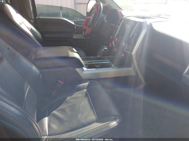 Ford F-150 Lariat