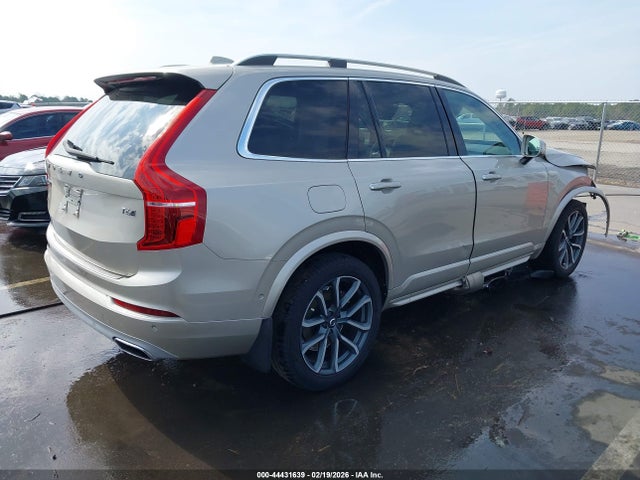 Volvo XC90 T6 Momentum