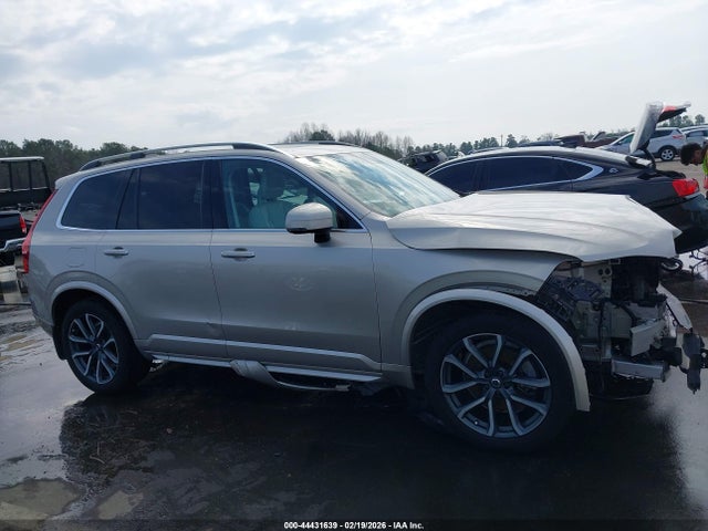 Volvo XC90 T6 Momentum