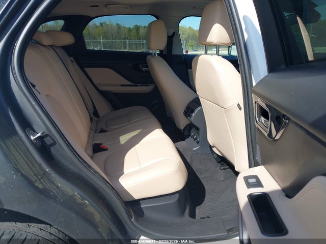 Jaguar F-PACE 35t Premium