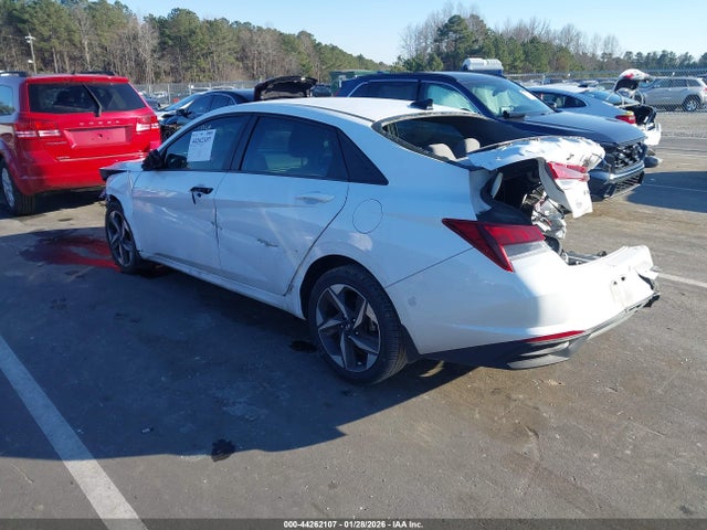Hyundai ELANTRA Sel