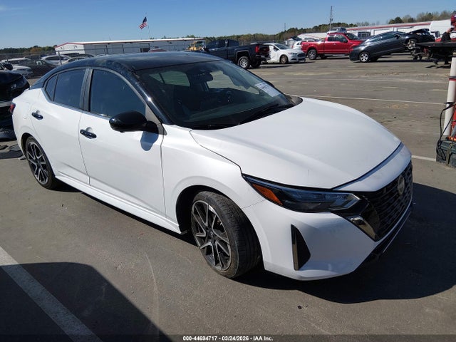 Salvage Nissan Sentra Image