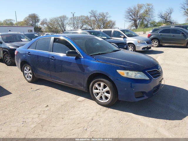 Salvage Toyota Camry Image