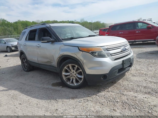 Salvage Ford Explorer Image