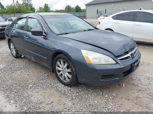 Salvage Honda Accord Image