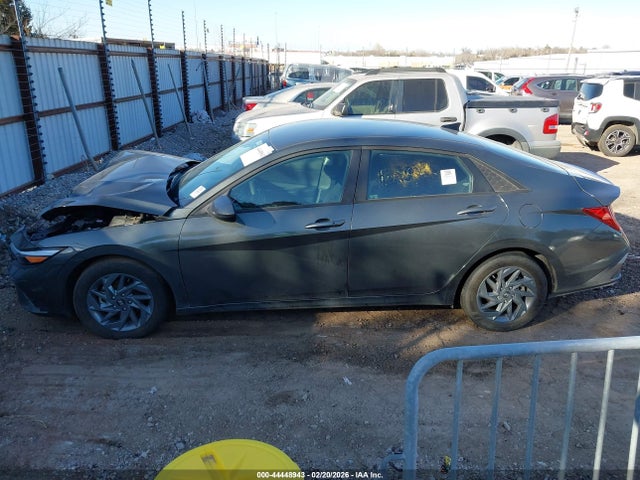 Hyundai ELANTRA Blue