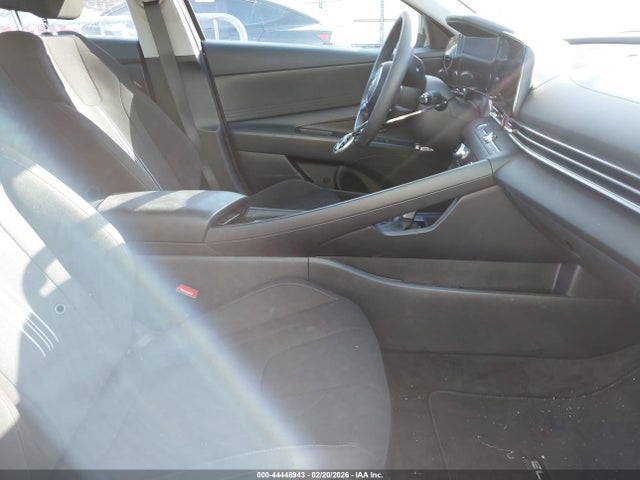 Hyundai ELANTRA Blue