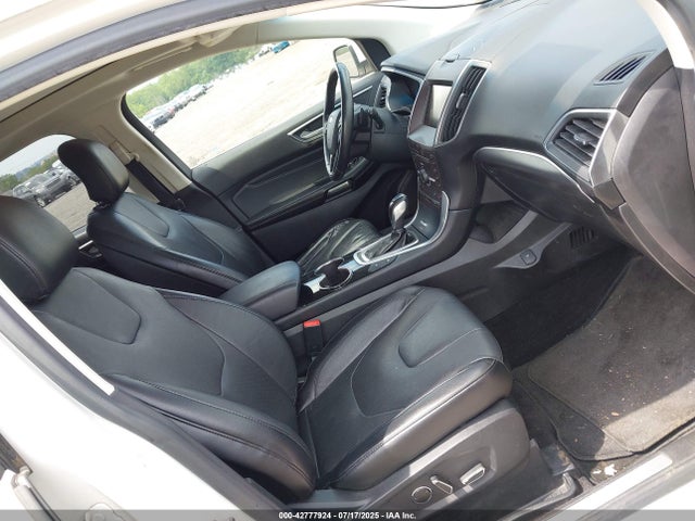 Ford Edge Titanium