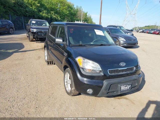 Salvage Kia Soul Image