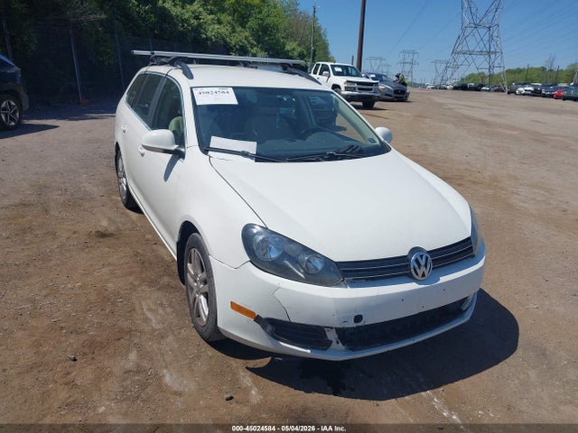 Salvage Volkswagen Jetta Image