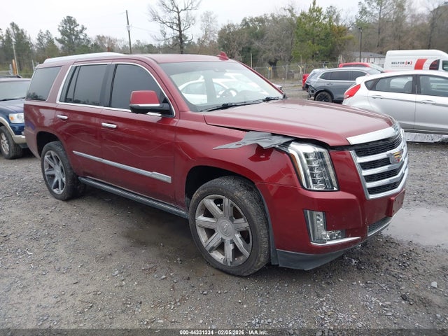 Salvage Cadillac Escalade Image