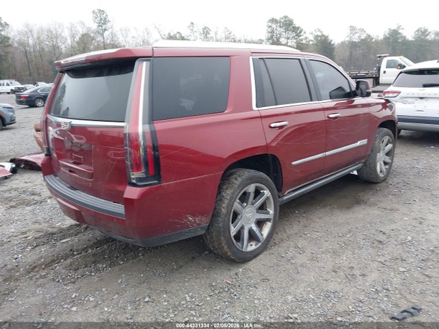 Cadillac Escalade Premium Collection