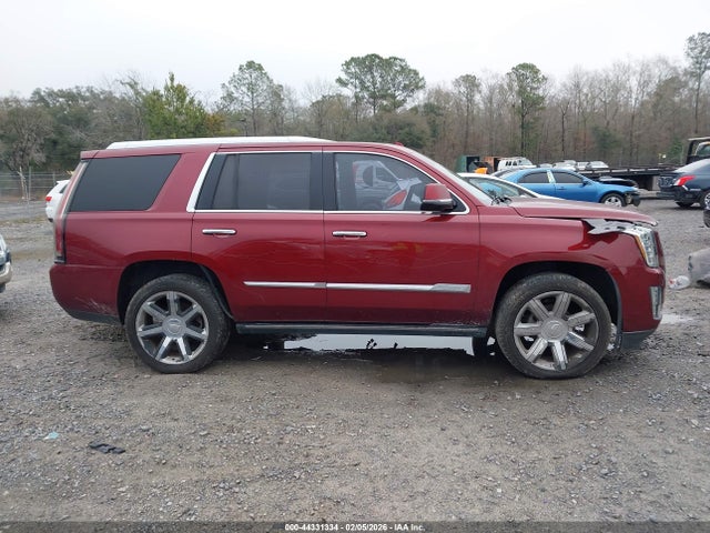 Cadillac Escalade Premium Collection