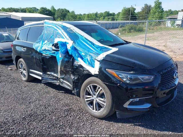 INFINITI Qx Luxe
