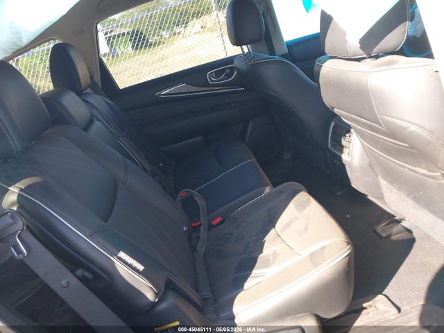 INFINITI Qx Luxe