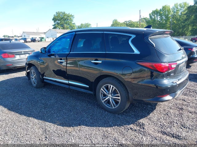 INFINITI Qx Luxe