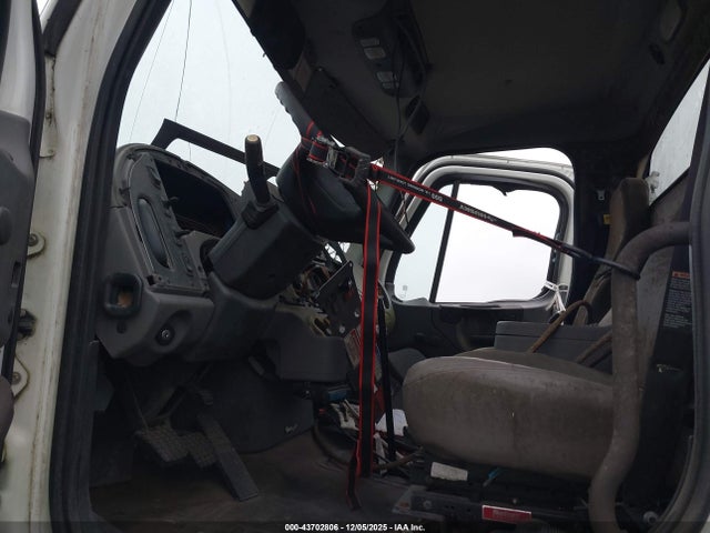 Freightliner 108sd