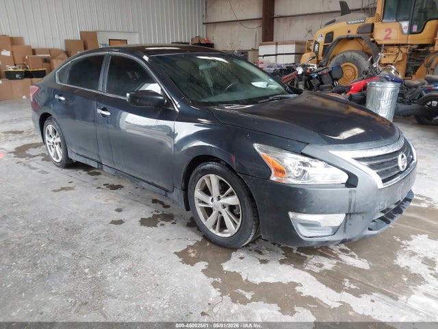 Salvage Nissan Altima Image