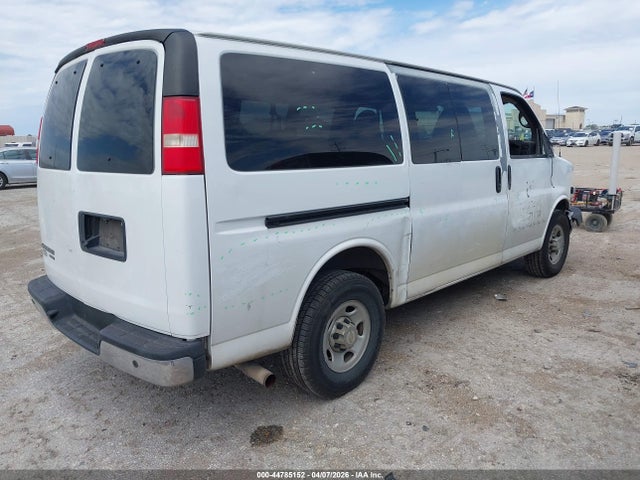 Chevrolet Express Lt