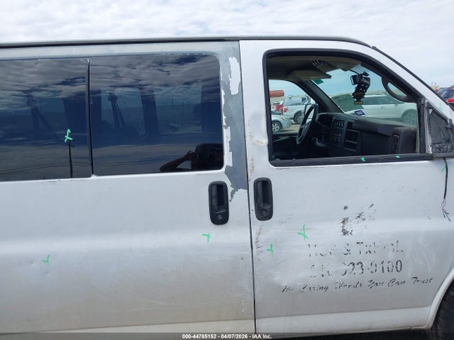 Chevrolet Express Lt