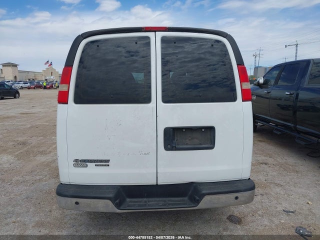 Chevrolet Express Lt