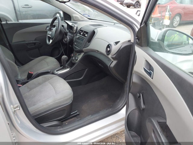 Chevrolet Sonic Ls Auto