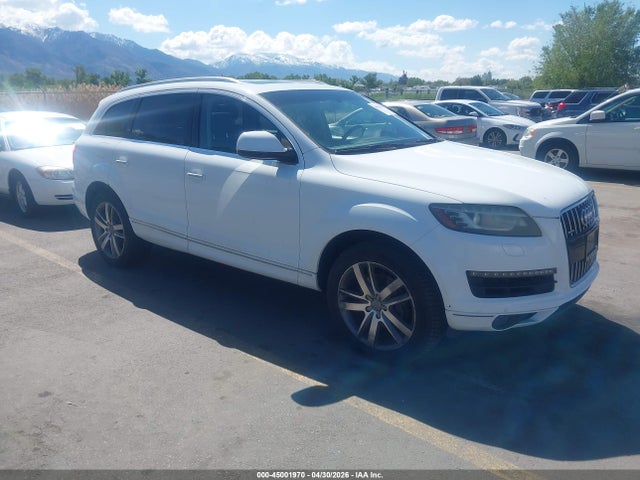 Salvage Audi Q7 Image