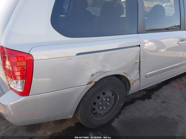 Kia Sedona Lx