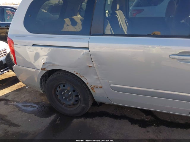 Kia Sedona Lx