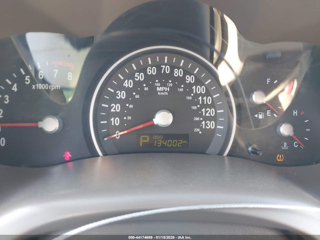 Kia Sedona Lx
