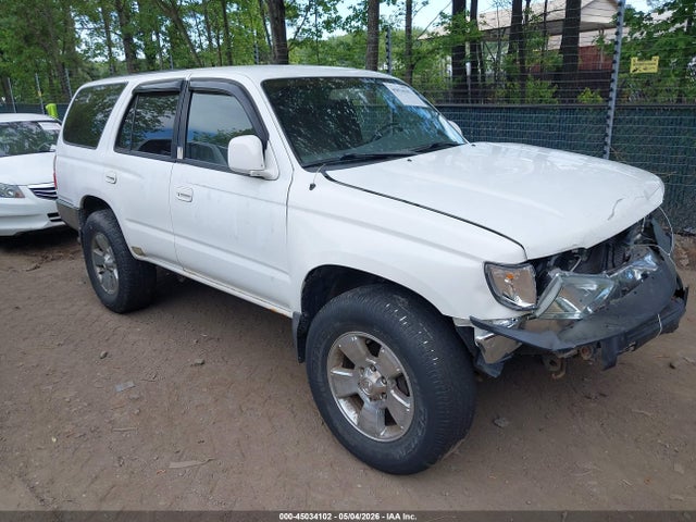 Salvage Toyota 4Runner Image