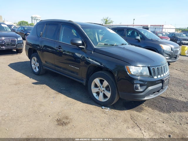 Salvage Jeep Compass Image