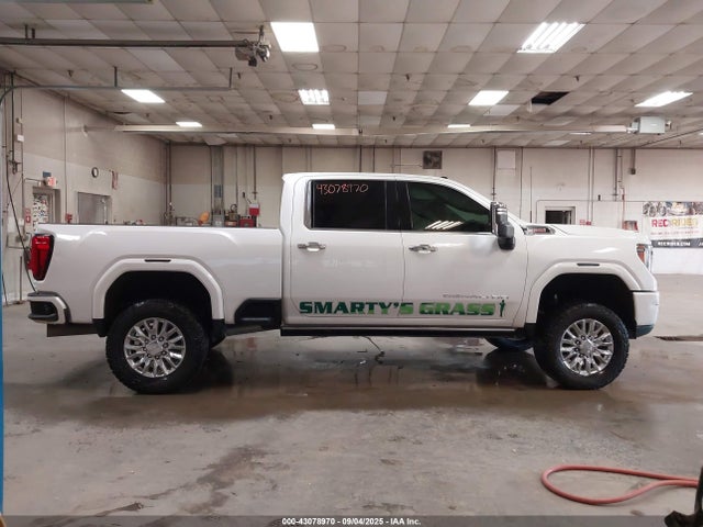 General Motors Sierra 2500HD 4wd  Standard Bed Denali