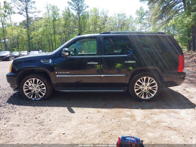 Cadillac Escalade Standard