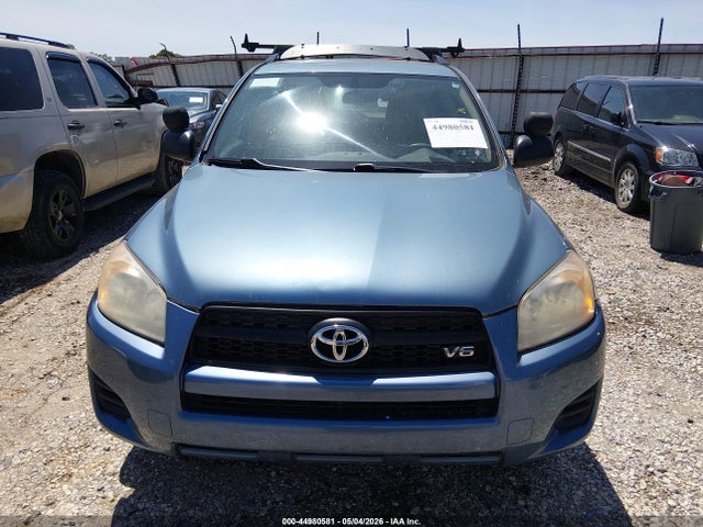 Toyota RAV4 Base V6