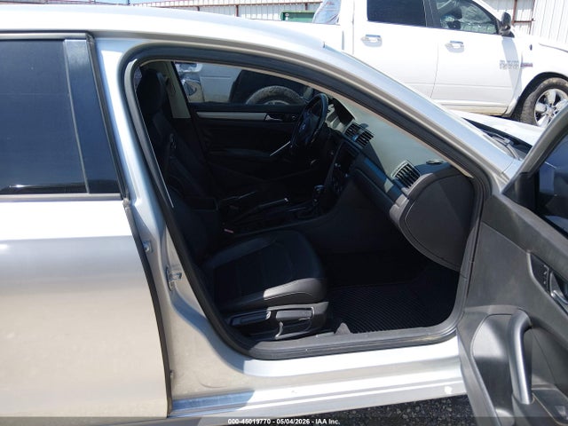 Volkswagen Passat 1.8t Wolfsburg Edition