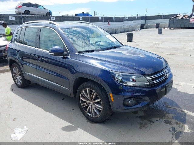 Salvage Volkswagen Tiguan Image