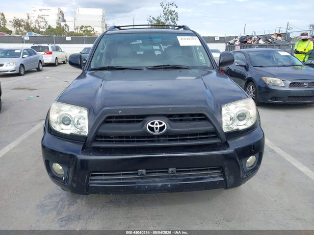 Toyota 4Runner Limited V6