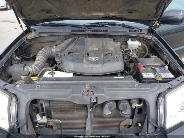 Toyota 4Runner Limited V6