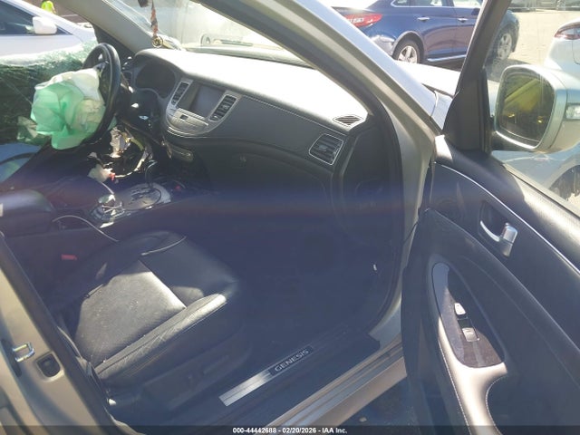 Hyundai Genesis 4.6
